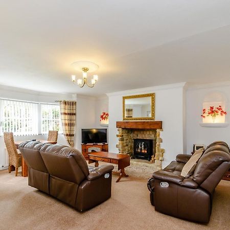 The Bolthole Apartment Whitby Bagian luar foto