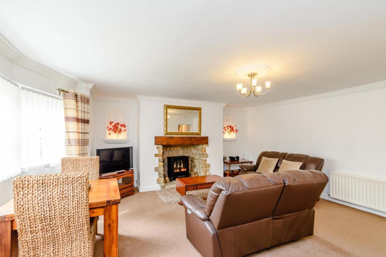 The Bolthole Apartment Whitby Bagian luar foto